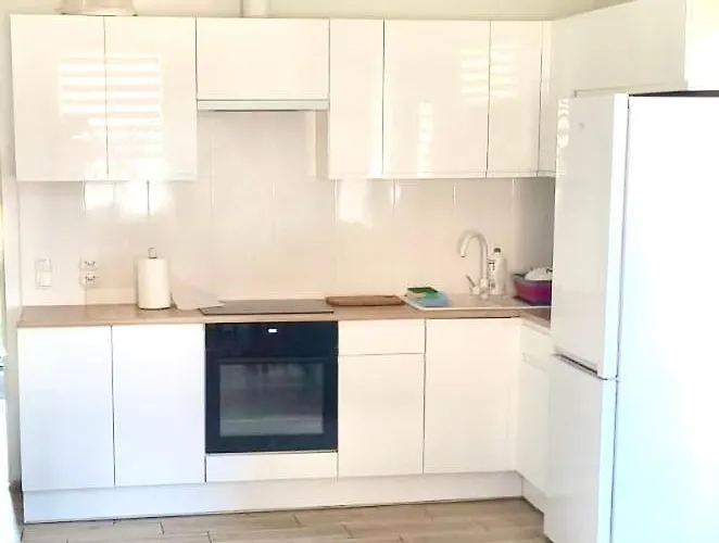 Dom Nad Jeziorami Lubowo (Szczecinek)