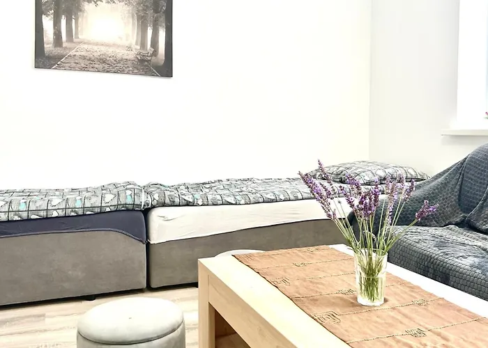 Dom Nad Jeziorami Apartment *