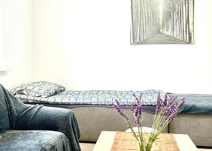 Dom Nad Jeziorami Apartment *